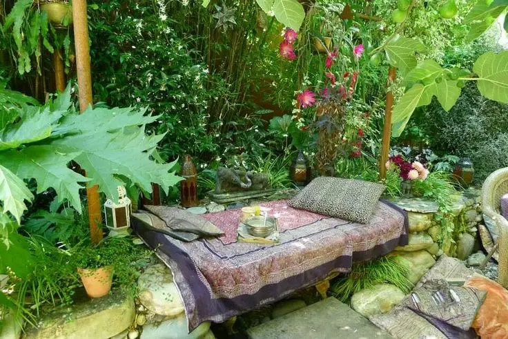 Outdoor Privacy. How To Create Your Own Garden Sanctuary