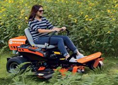 The Ariens Zoom in action